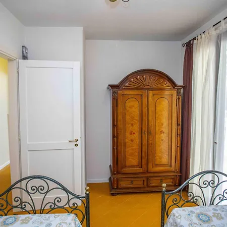 Semesterbostad Casa Serena